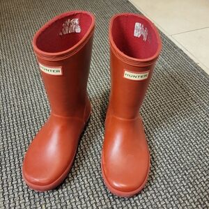 Matte red hunter rain boots size UK 11/US 12